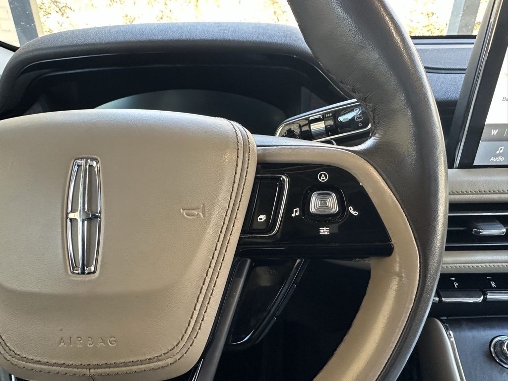 Lincoln Aviator  2020