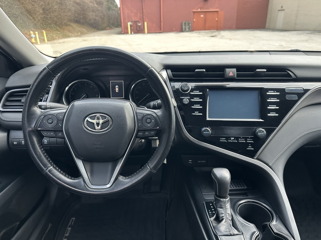 Toyota Camry  2019