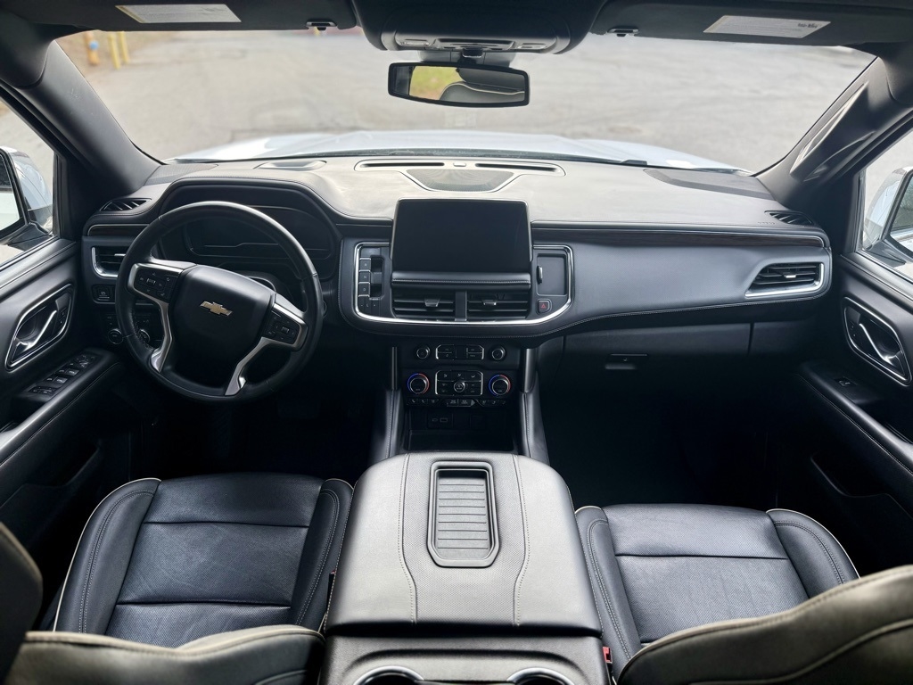 Chevrolet Suburban  2023