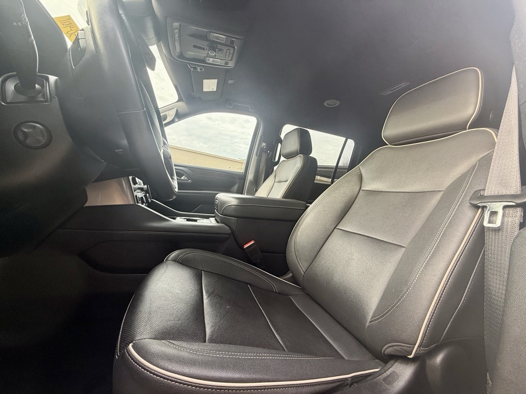 Chevrolet Suburban  2023