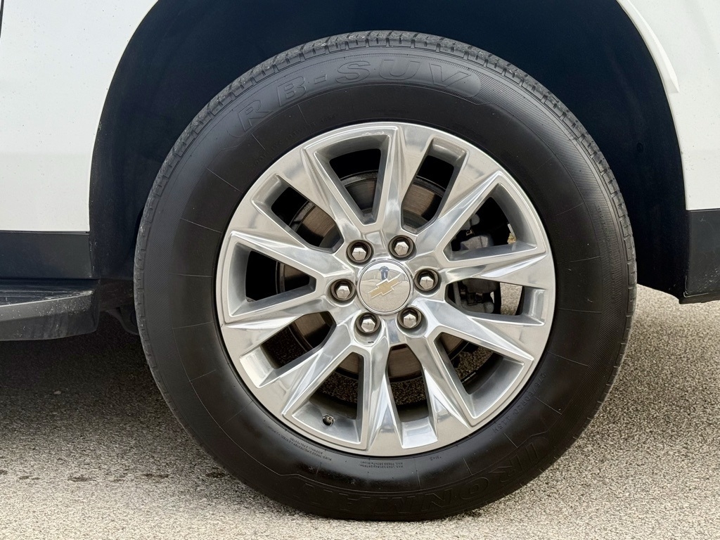 Chevrolet Suburban  2023