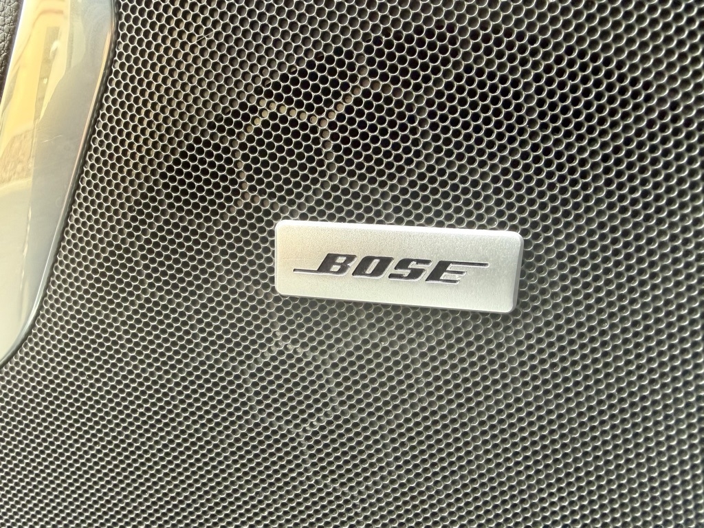 Chevrolet Suburban  2023