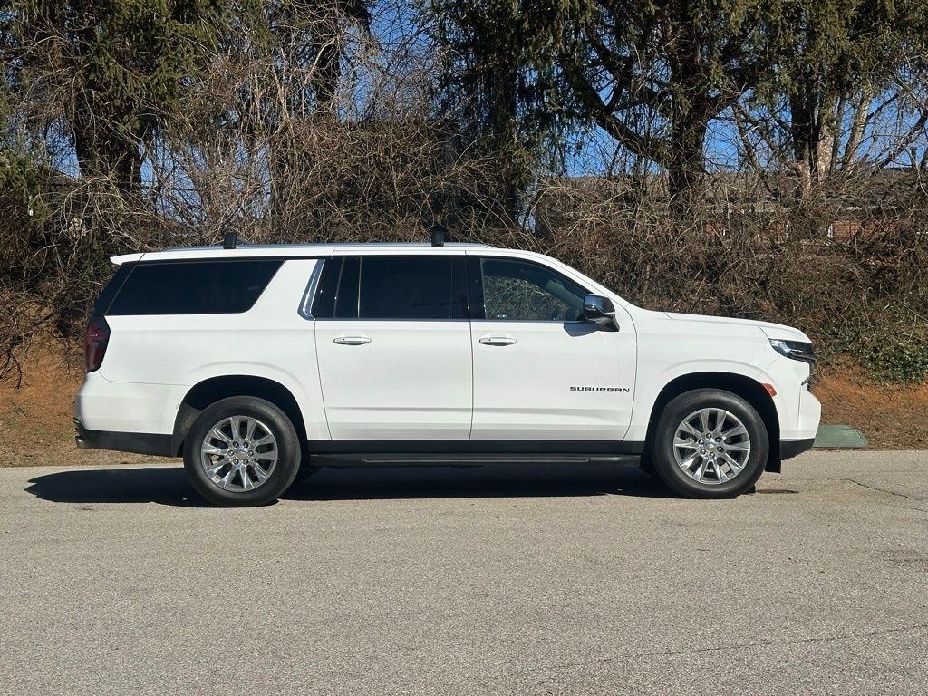 Chevrolet Suburban  2023