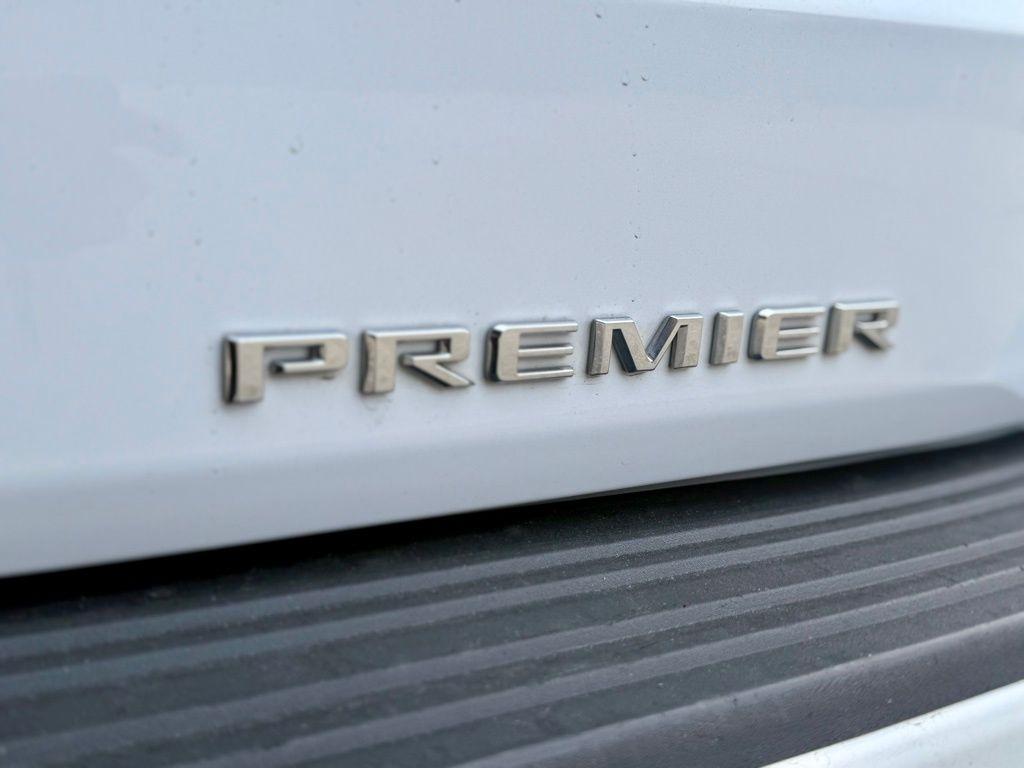 Chevrolet Suburban  2023