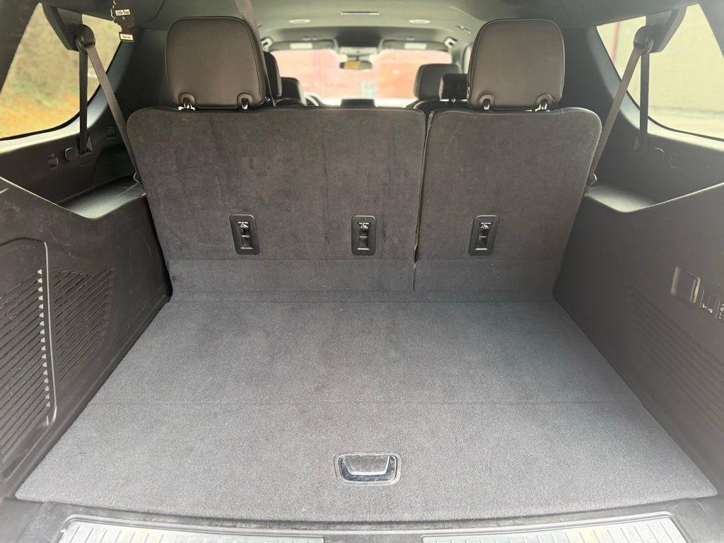 Chevrolet Suburban  2023