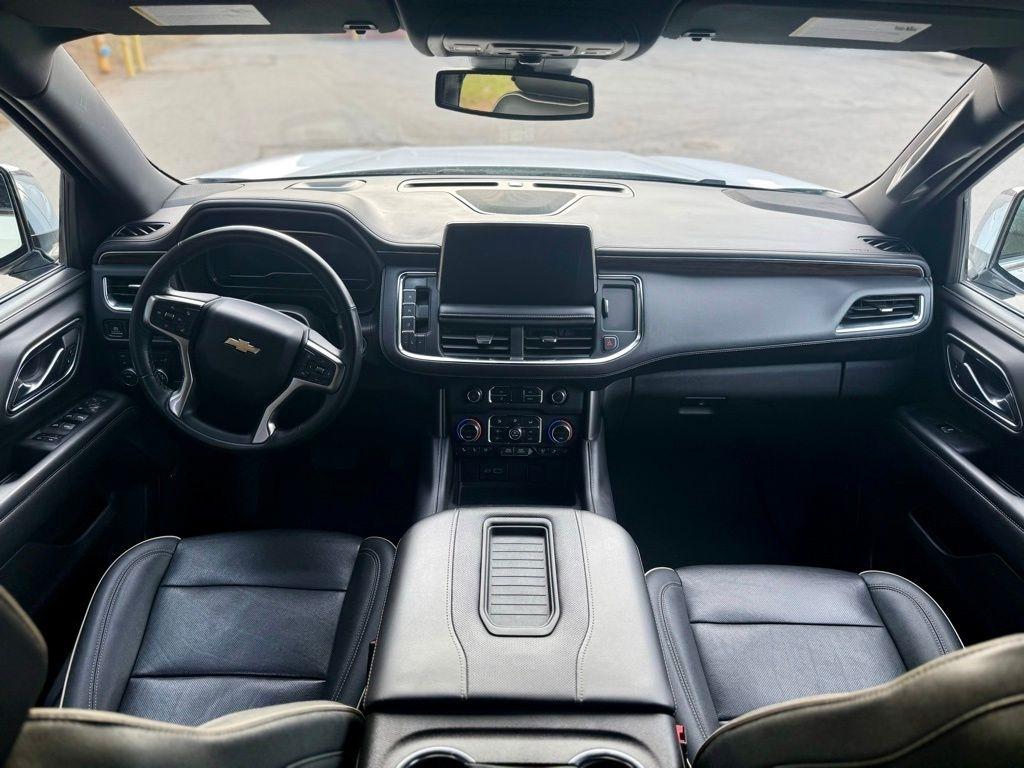 Chevrolet Suburban  2023