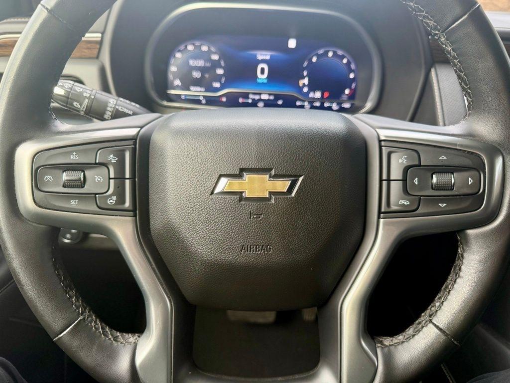 Chevrolet Suburban  2023