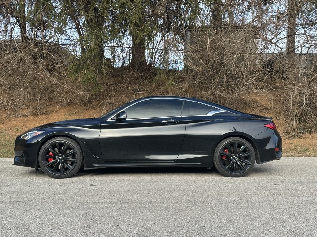 Infiniti Q60  2021
