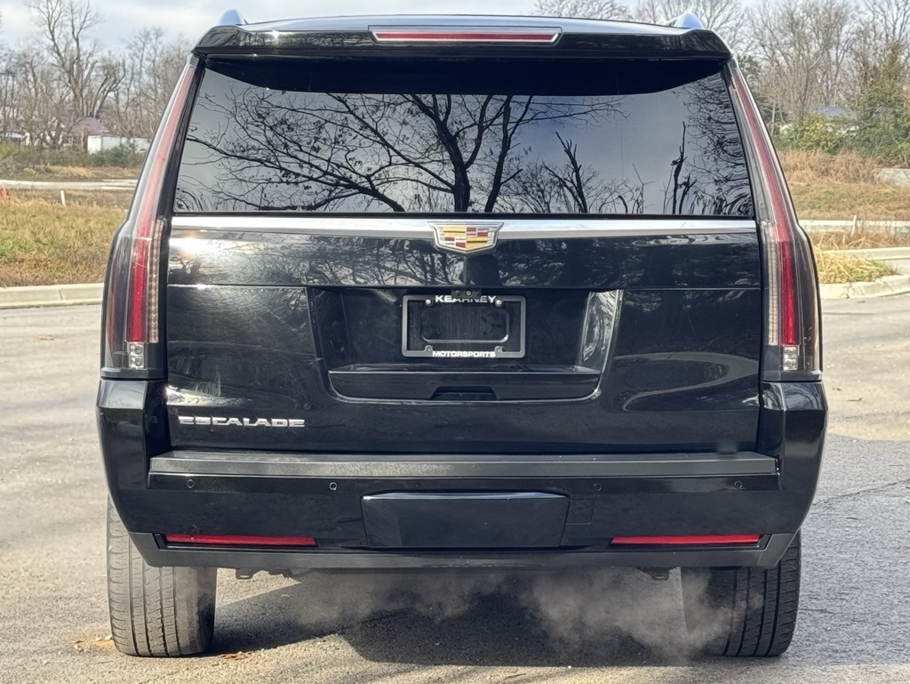 Cadillac Escalade ESV  2018