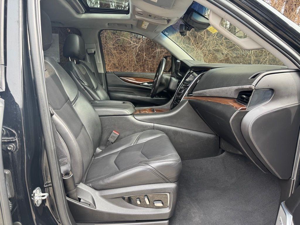 Cadillac Escalade ESV  2018