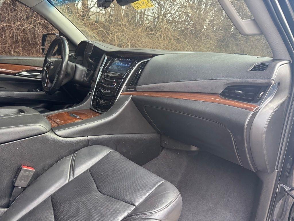 Cadillac Escalade ESV  2018