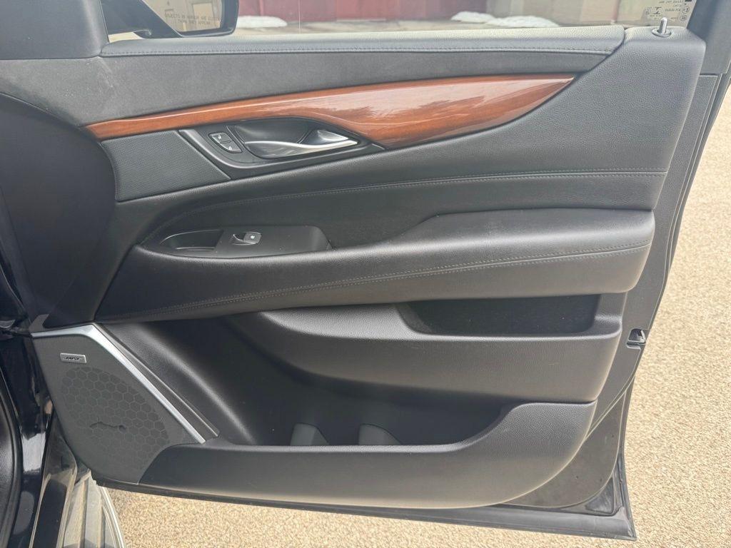 Cadillac Escalade ESV  2018