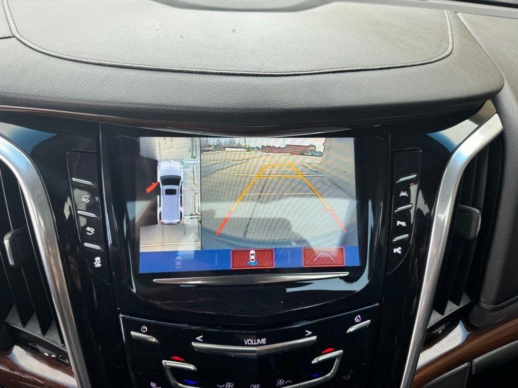 Cadillac Escalade ESV  2018