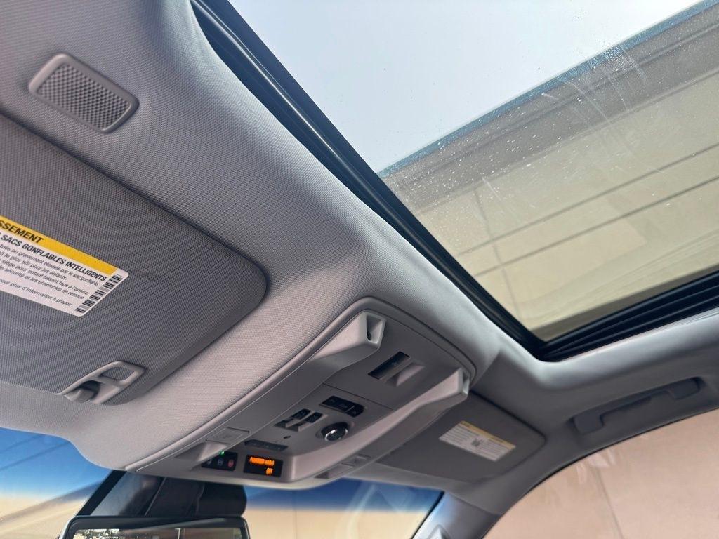 Cadillac Escalade ESV  2018