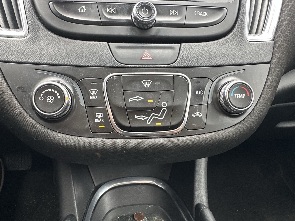 Chevrolet Malibu  2017