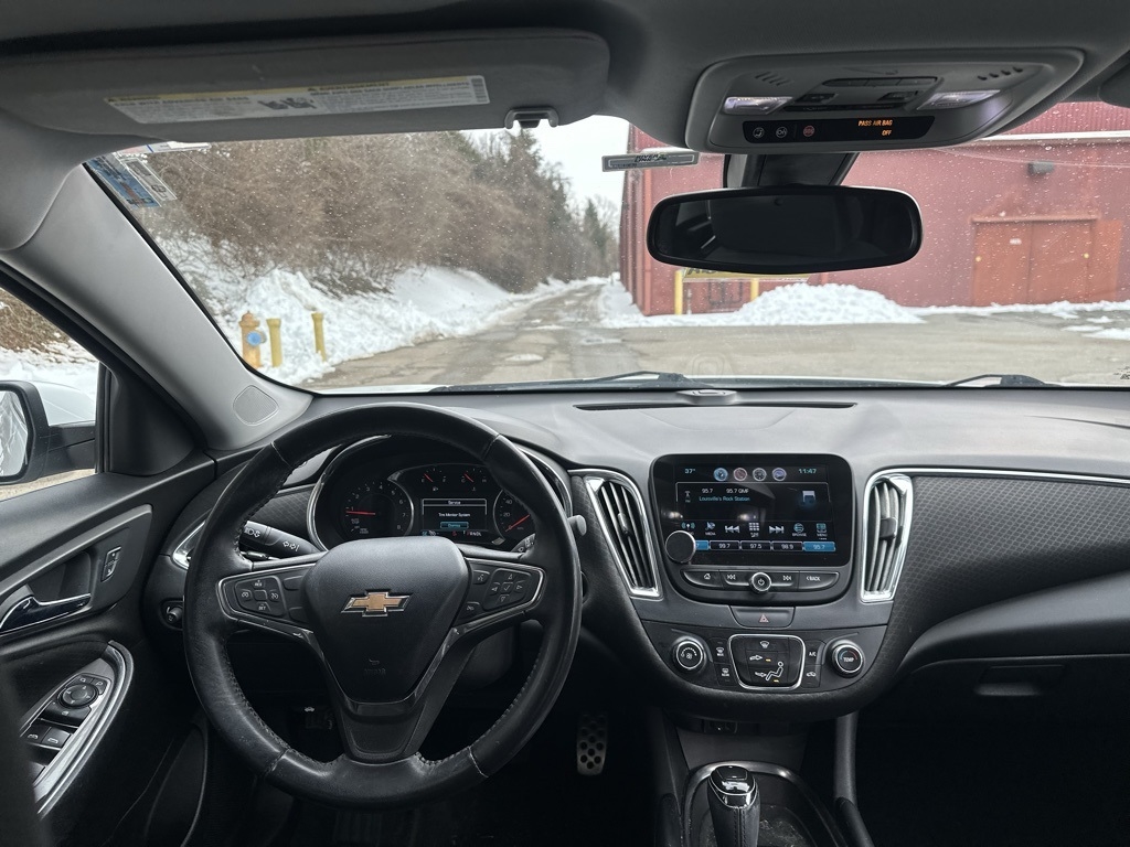 Chevrolet Malibu  2017