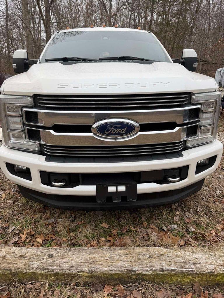 Ford Super Duty F-350 DRW  2018