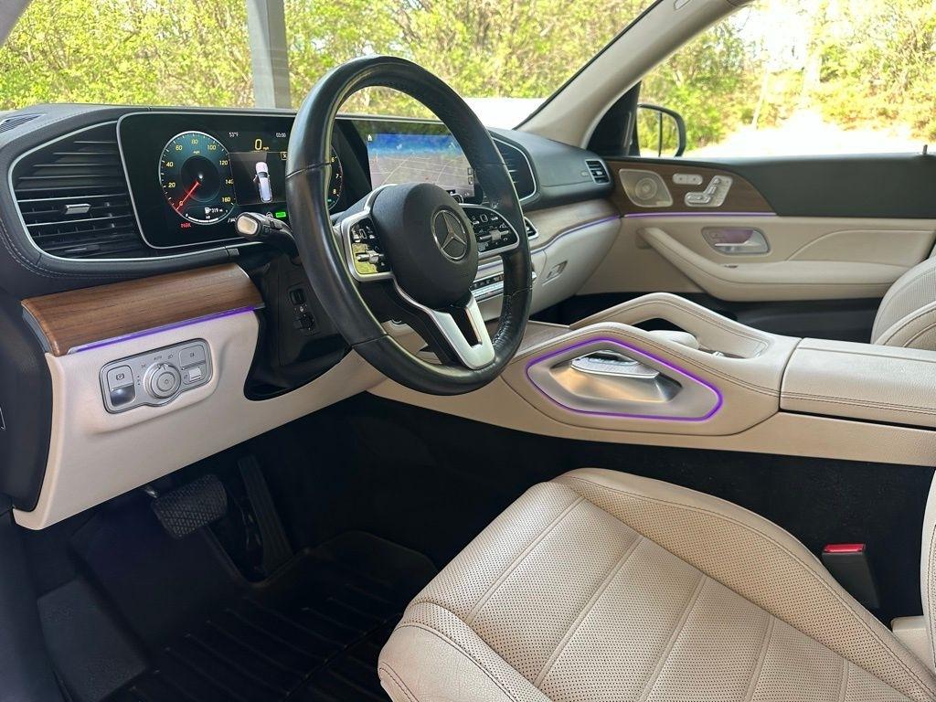 Mercedes-Benz GLS  2022