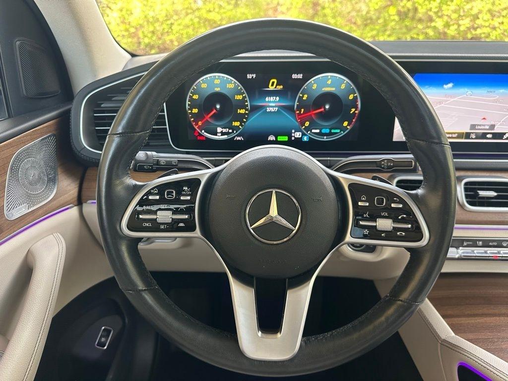 Mercedes-Benz GLS  2022