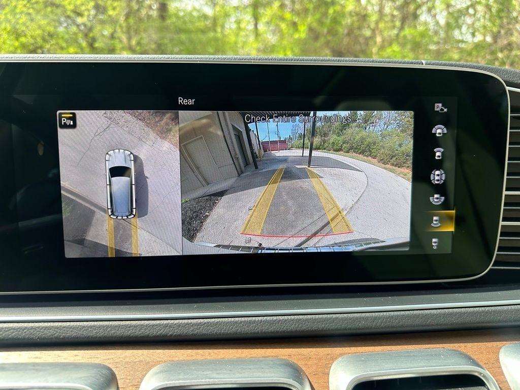 Mercedes-Benz GLS  2022