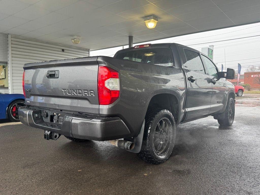 Toyota Tundra 4WD  2017