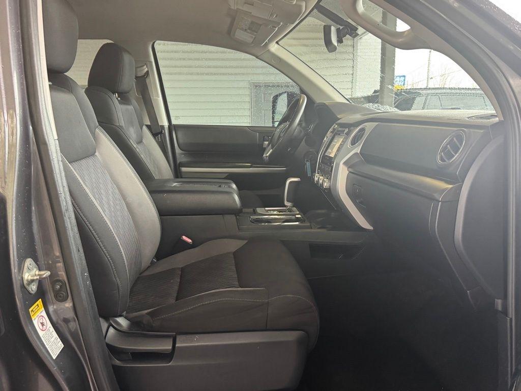 Toyota Tundra 4WD  2017