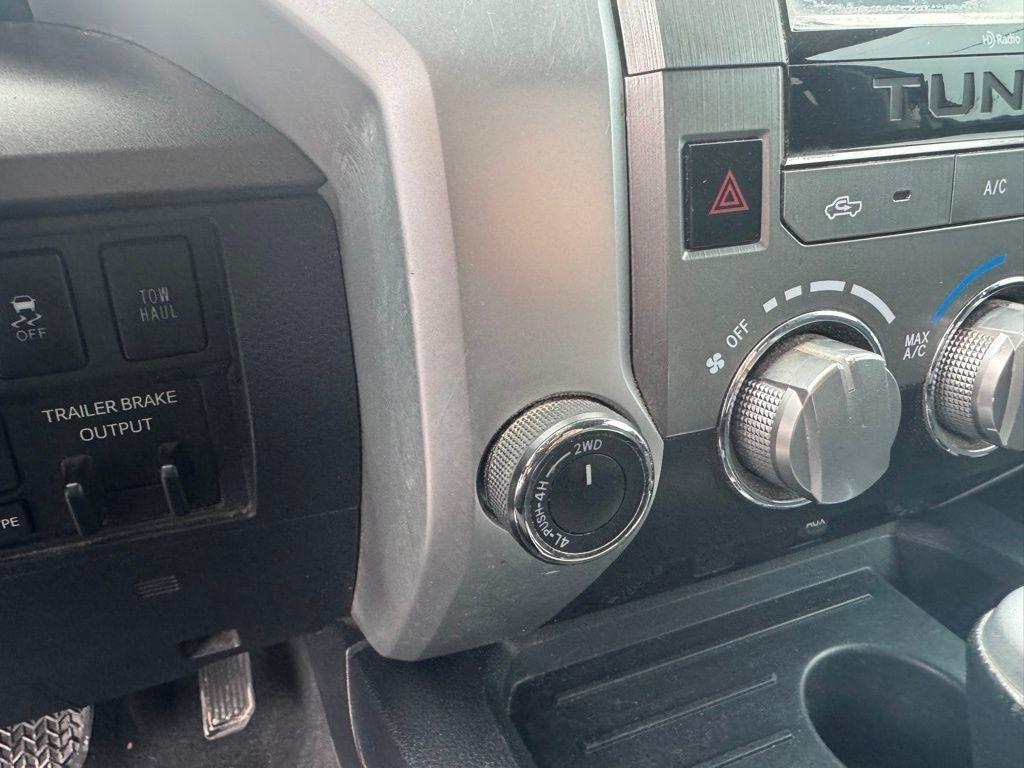 Toyota Tundra 4WD  2017