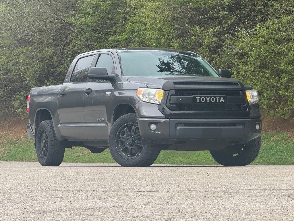 Toyota Tundra 4WD  2017