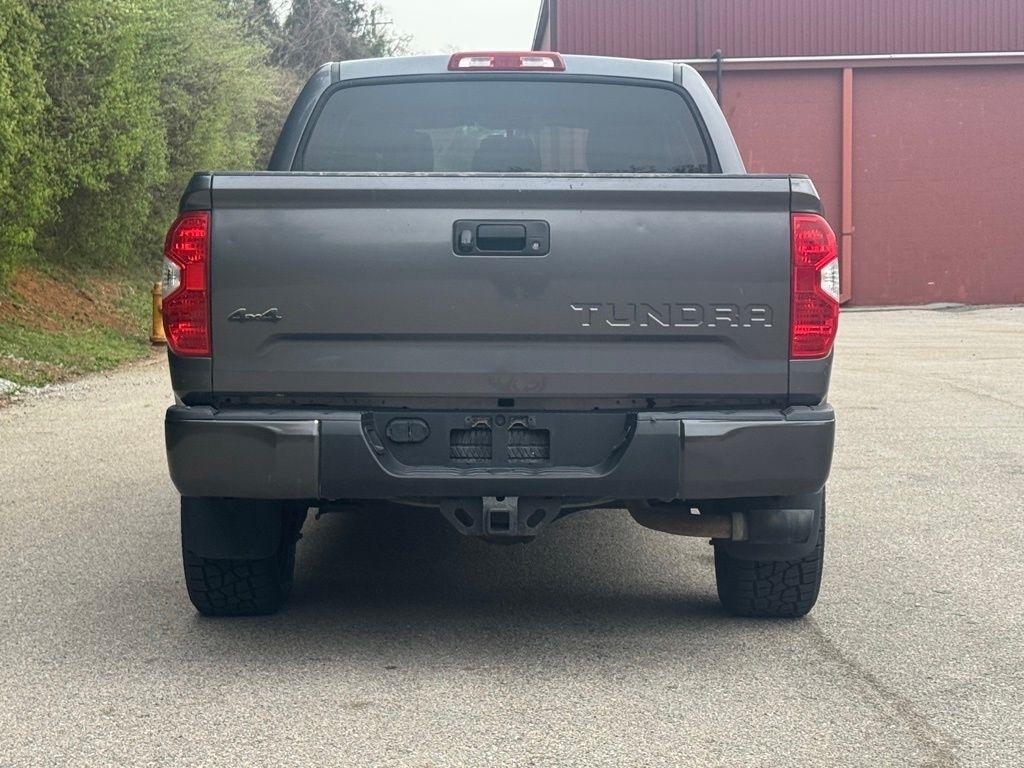 Toyota Tundra 4WD  2017