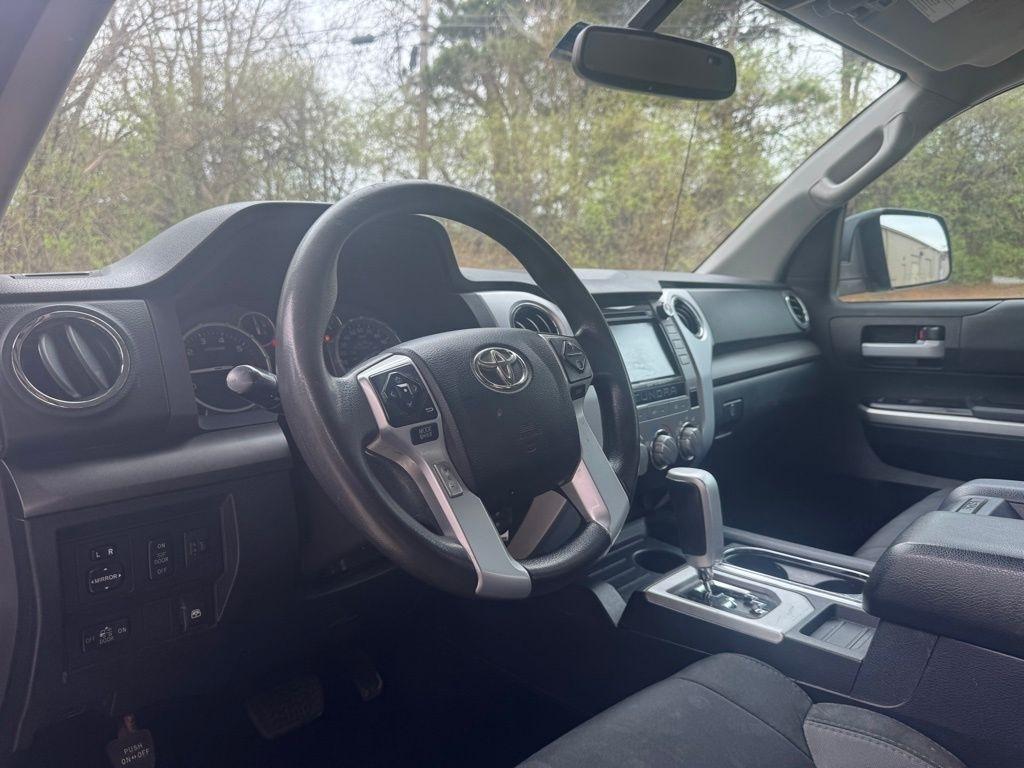 Toyota Tundra 4WD  2017