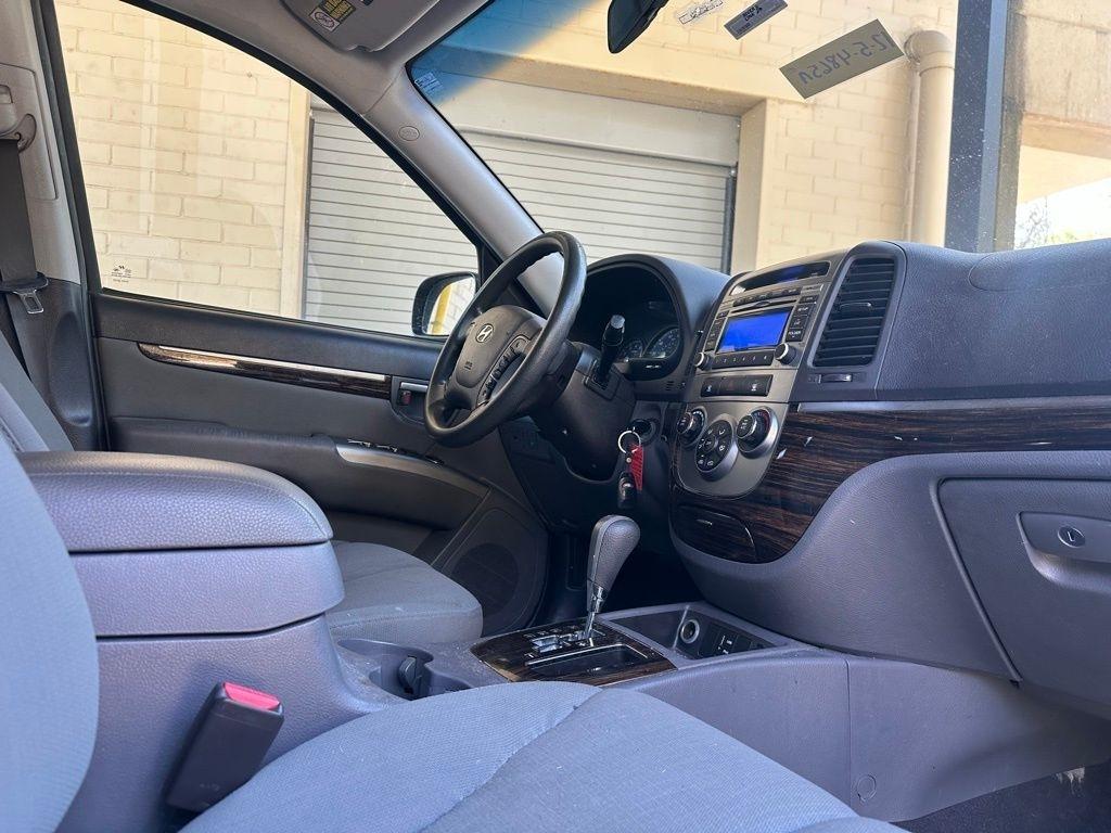 Hyundai Santa Fe  2012