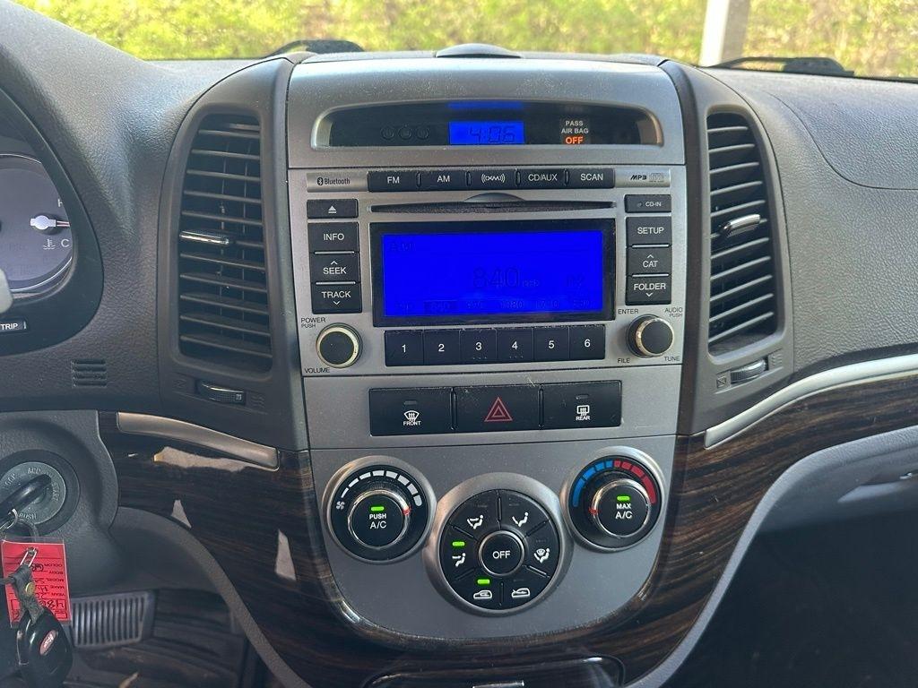 Hyundai Santa Fe  2012