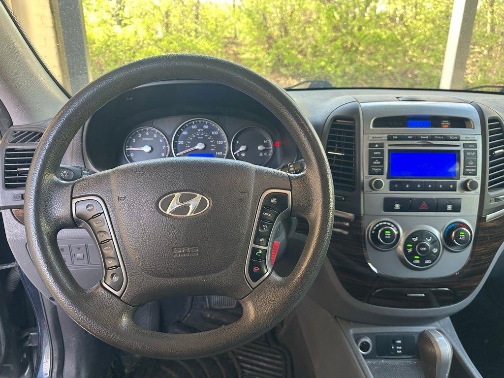 Hyundai Santa Fe  2012