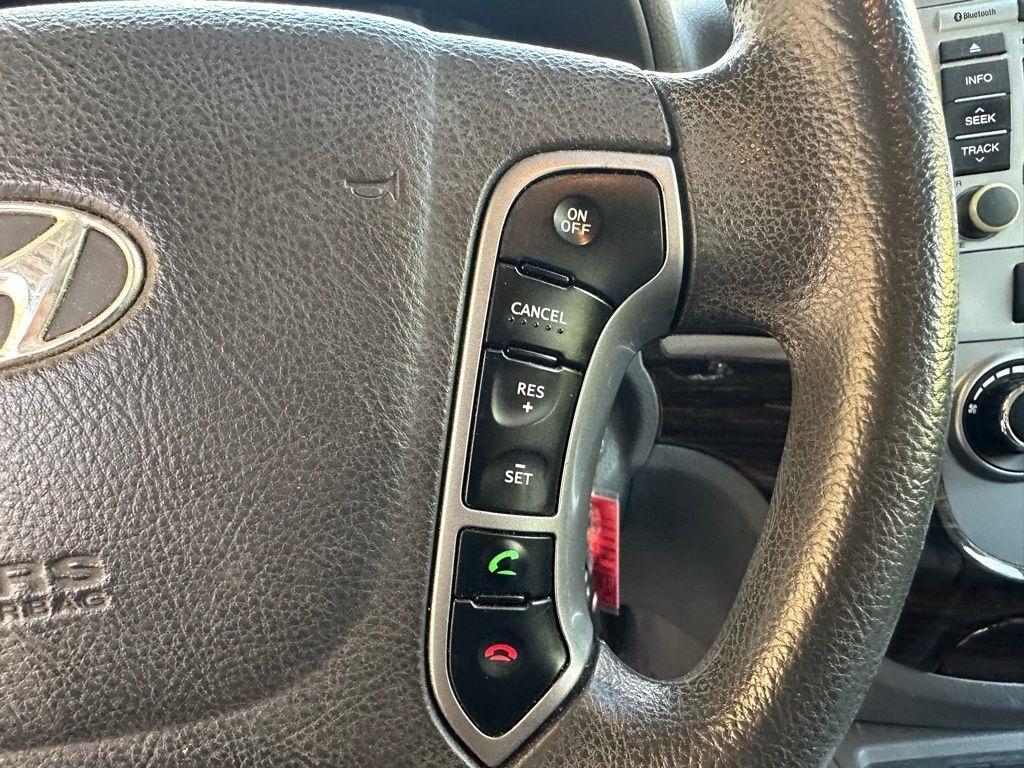 Hyundai Santa Fe  2012