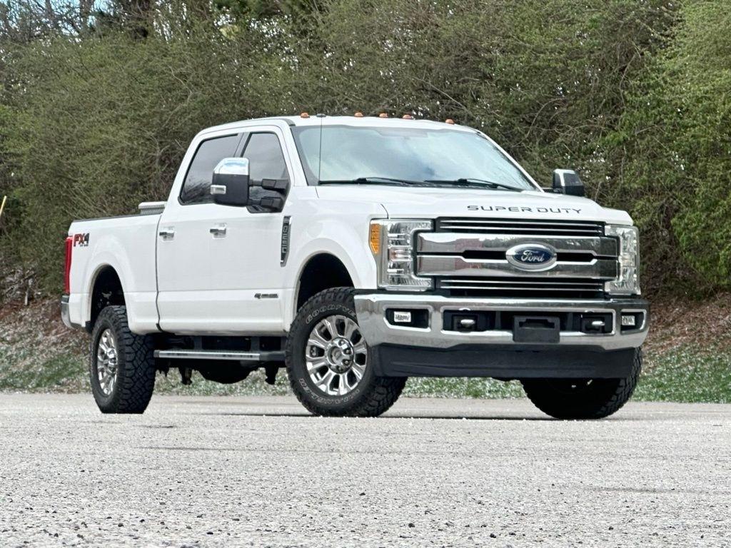2017 Ford Super Duty F-250 SRW Lariat