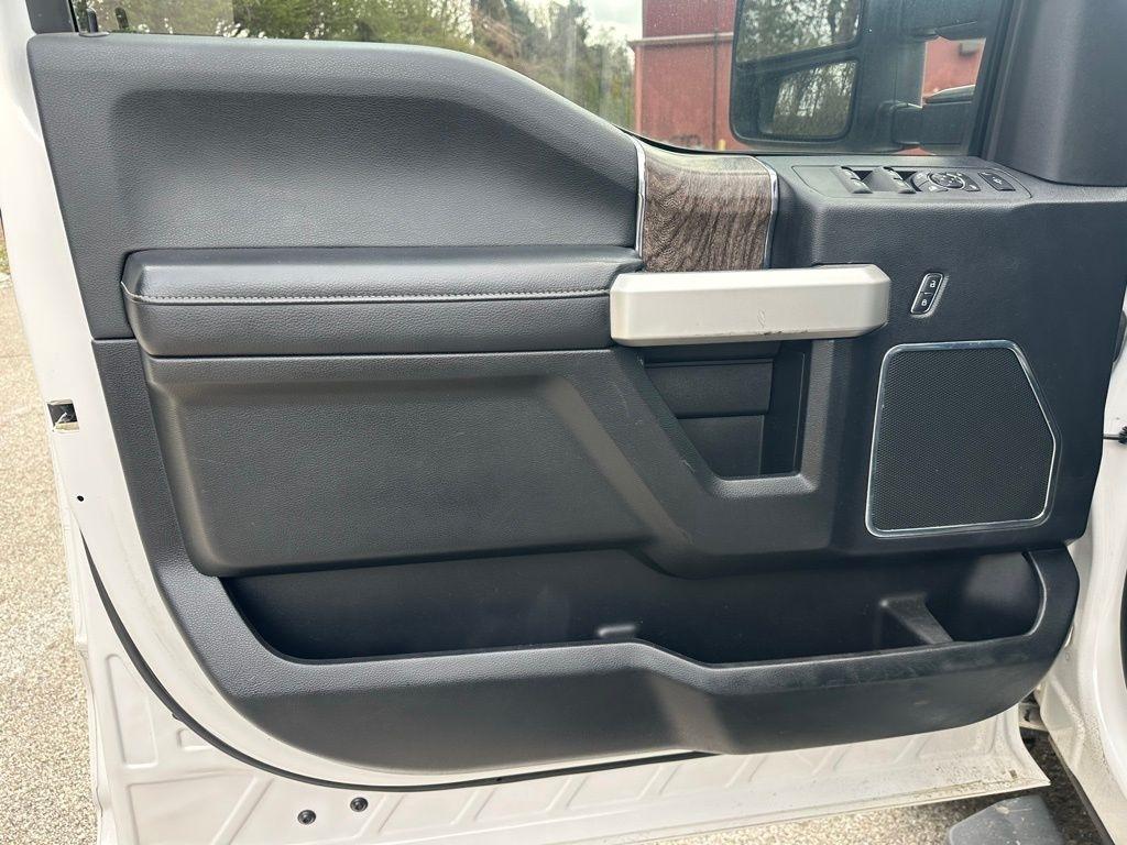 Ford Super Duty F-250 SRW  2017