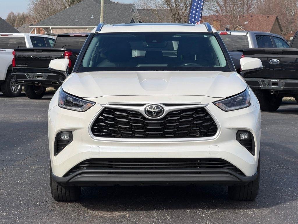 Toyota Highlander  2021