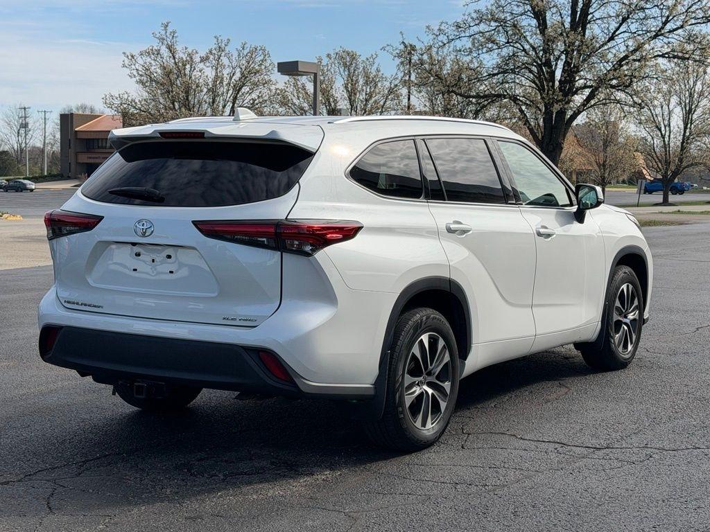 Toyota Highlander  2021