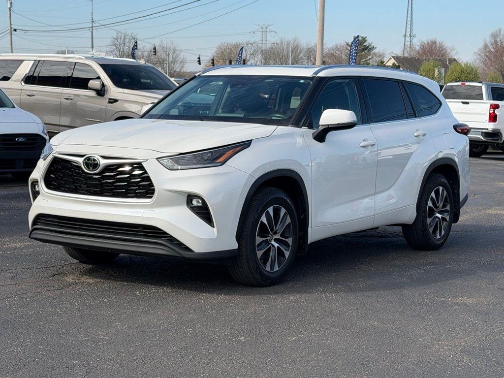 Toyota Highlander  2021