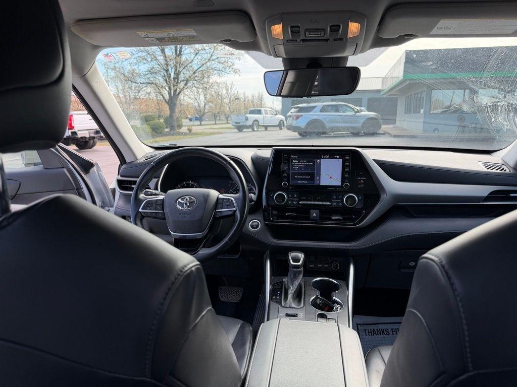 Toyota Highlander  2021