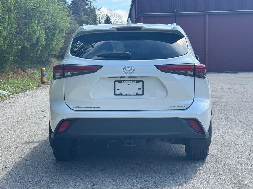 Toyota Highlander  2021