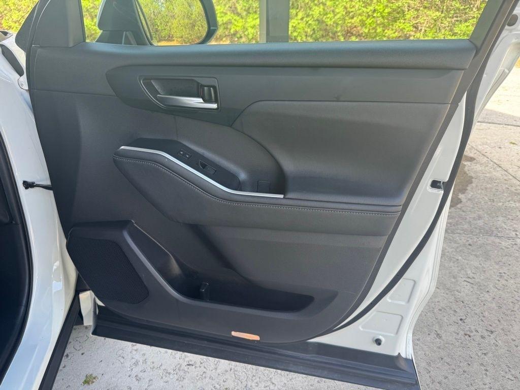 Toyota Highlander  2021