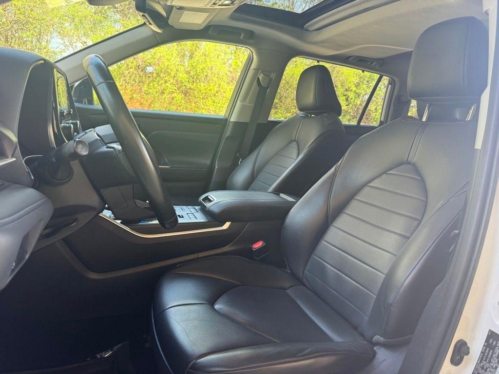 Toyota Highlander  2021