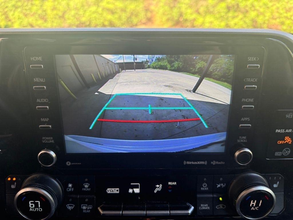 Toyota Highlander  2021