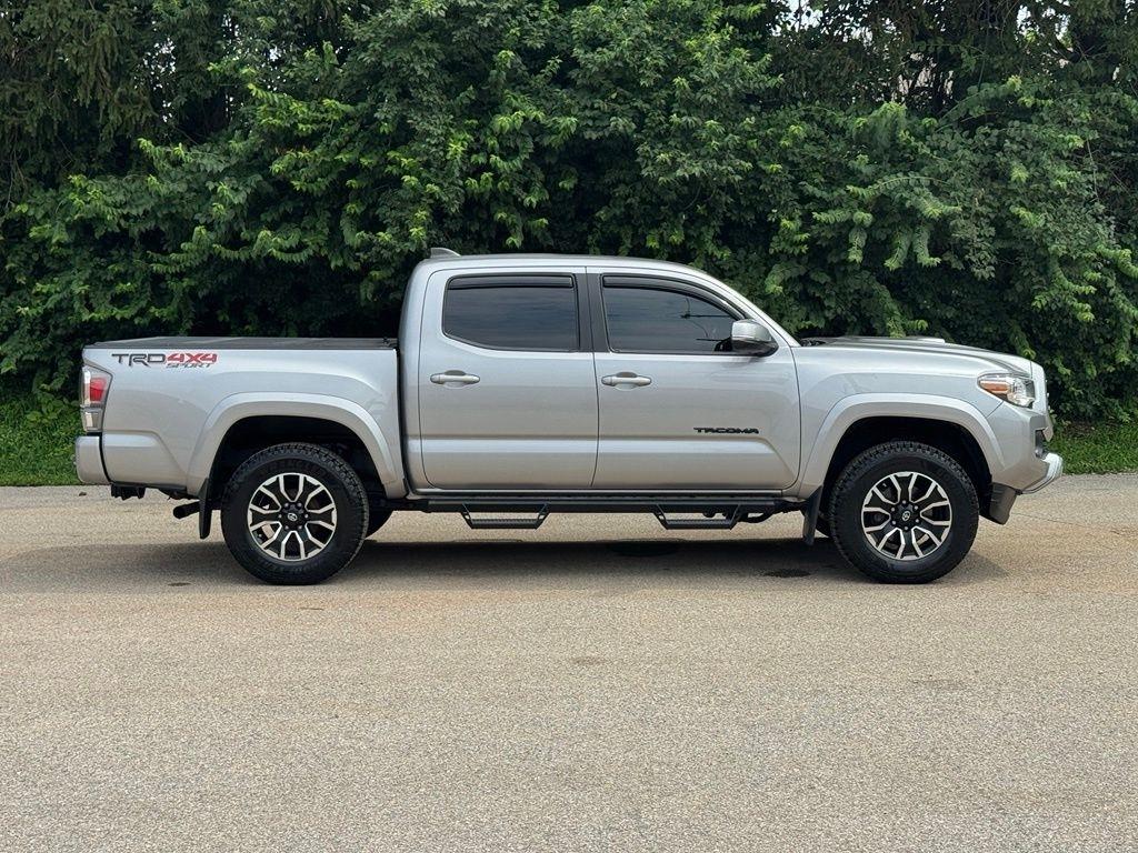 Toyota Tacoma 4WD  2021