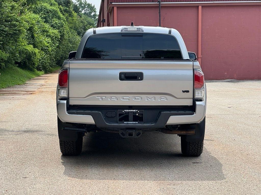 Toyota Tacoma 4WD  2021