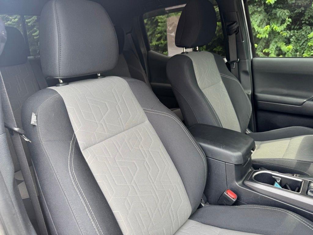 Toyota Tacoma 4WD  2021