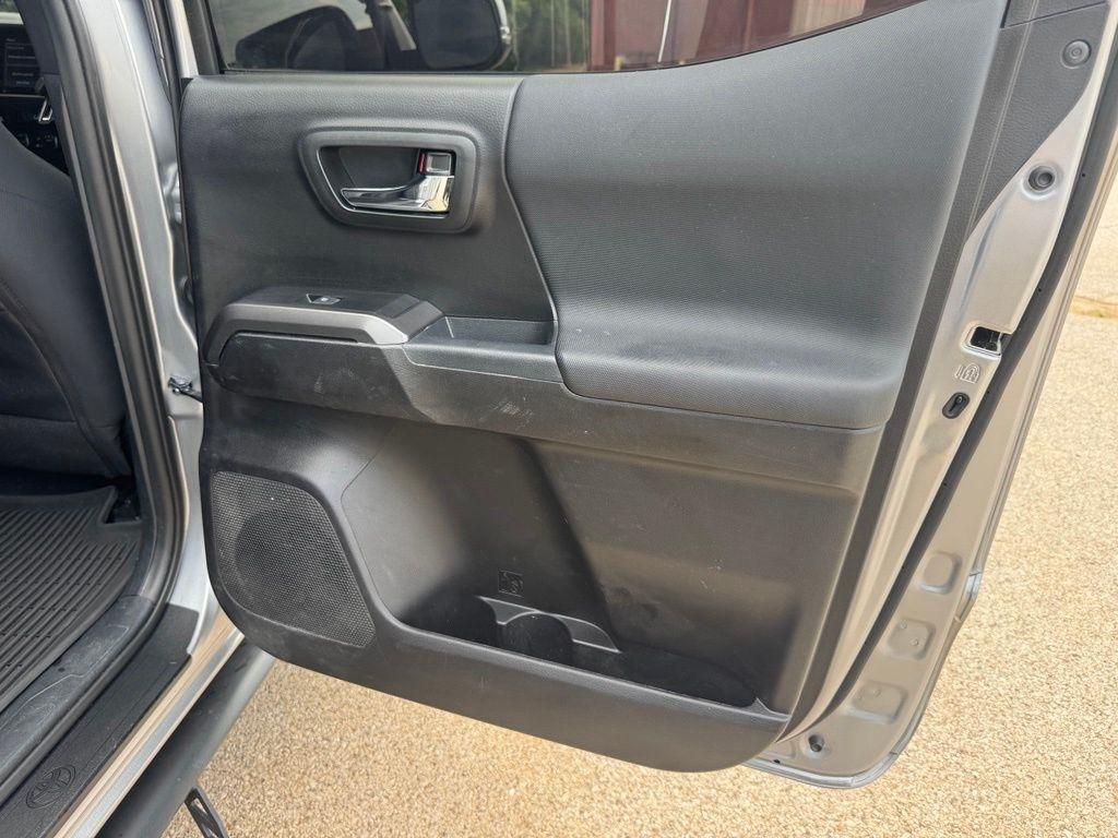 Toyota Tacoma 4WD  2021