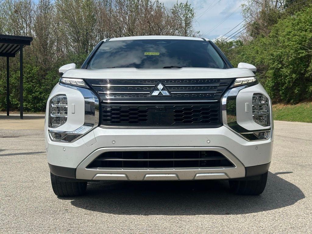 Mitsubishi Outlander  2022