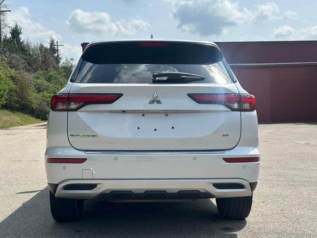 Mitsubishi Outlander  2022